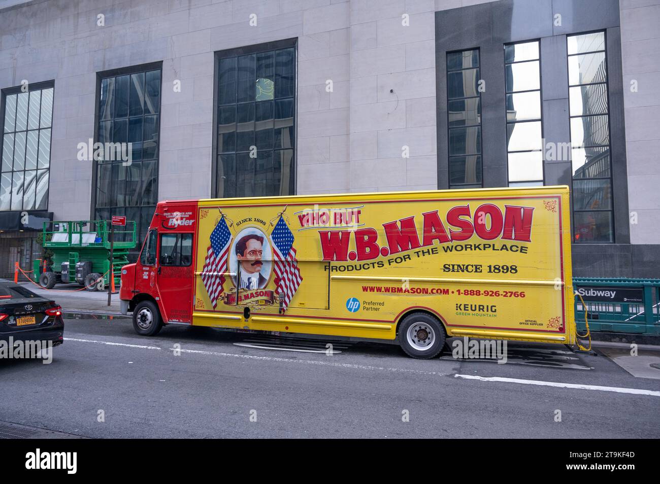 W.B. MASON : camion publicitaire dans la rue New york Banque D'Images
