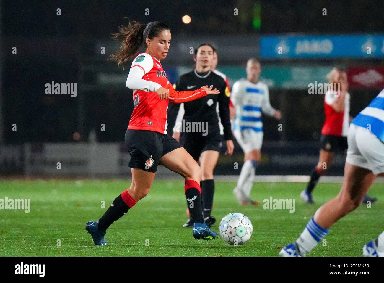 Zwolle, pays-Bas. 26 novembre 2023. Zwolle - Ziva Henry de Feyenoord V1 lors du match entre PEC Zwolle V1 et Feyenoord V1 au VV Berkum le 26 novembre 2023 à Zwolle, pays-Bas. Crédit : photos boîte à boîte/Alamy Live News Banque D'Images