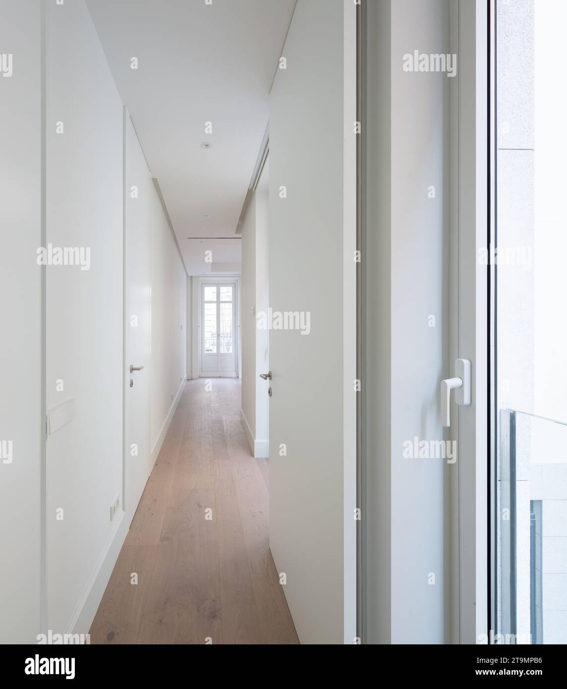 Découvrez le summum de l'élégance et de la sophistication dans ce penthouse de luxe à couper le souffle, situé au cœur de Madrid. Banque D'Images