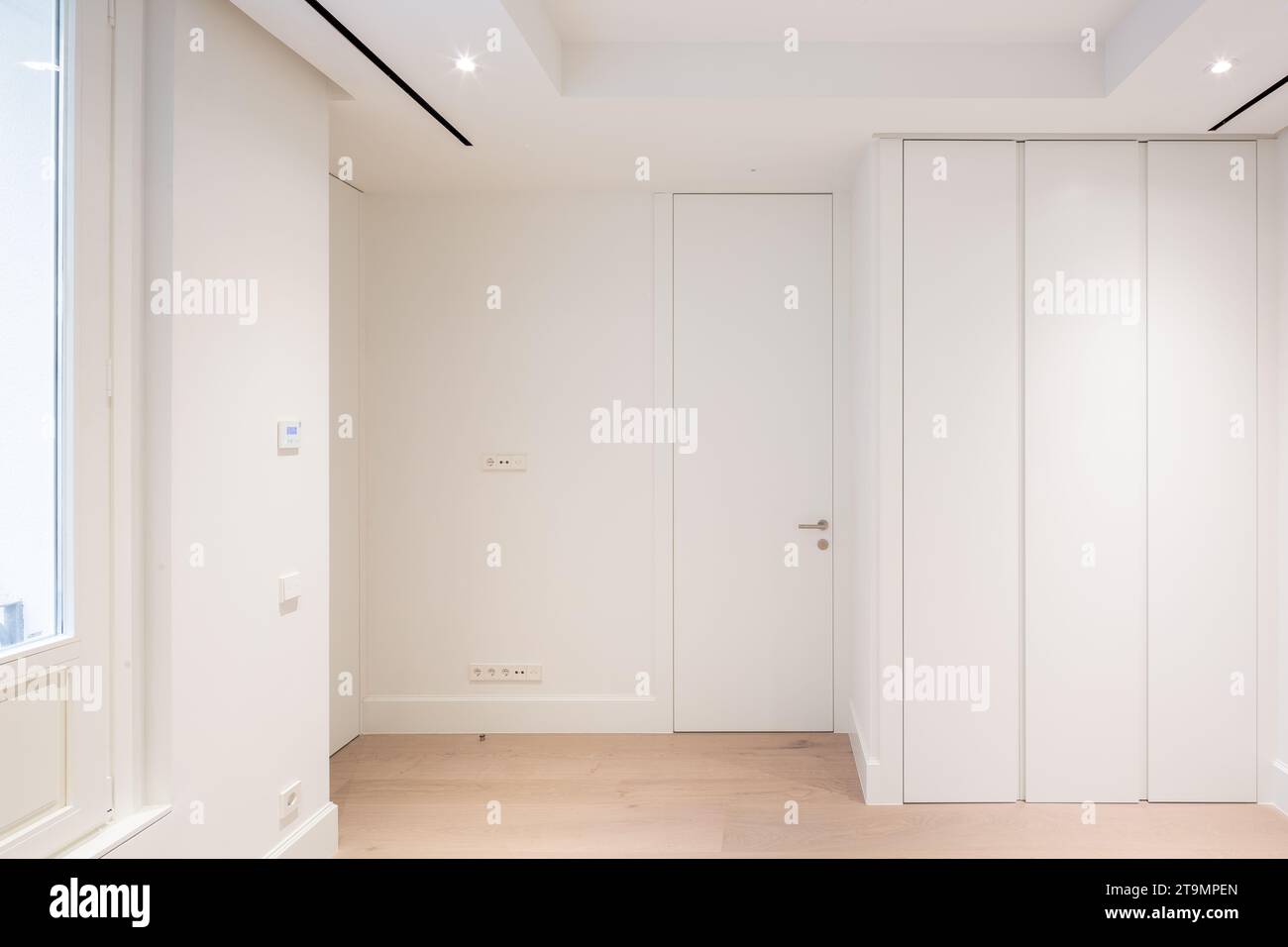 Découvrez le summum de l'élégance et de la sophistication dans ce penthouse de luxe à couper le souffle, situé au cœur de Madrid. Banque D'Images