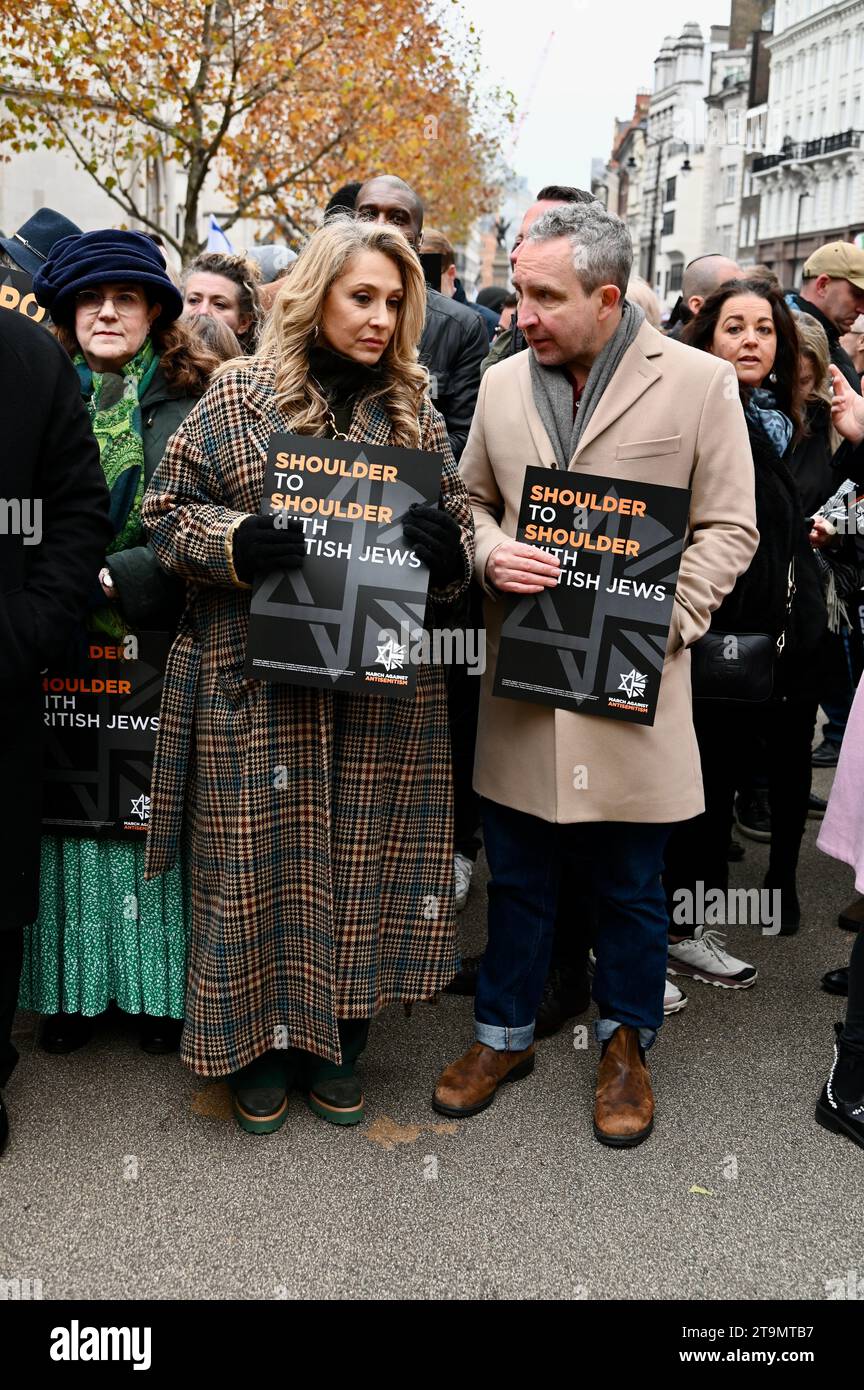 Londres, Royaume-Uni. Tracey-Ann Oberman, Eddie Marsan, Marche contre l'antisémitisme. Debout côte à côte avec les Juifs britanniques. Cours royales de justice , Strand. Crédit : michael melia/Alamy Live News Banque D'Images