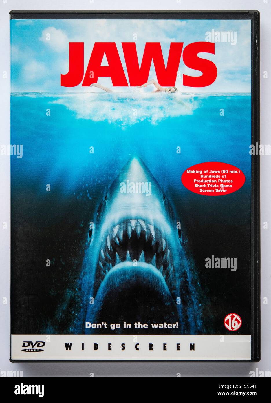 Couverture d'une copie DVD grand écran de Jaws, un thriller d'horreur qui a été initialement sorti dans les cinémas en 1975 Banque D'Images