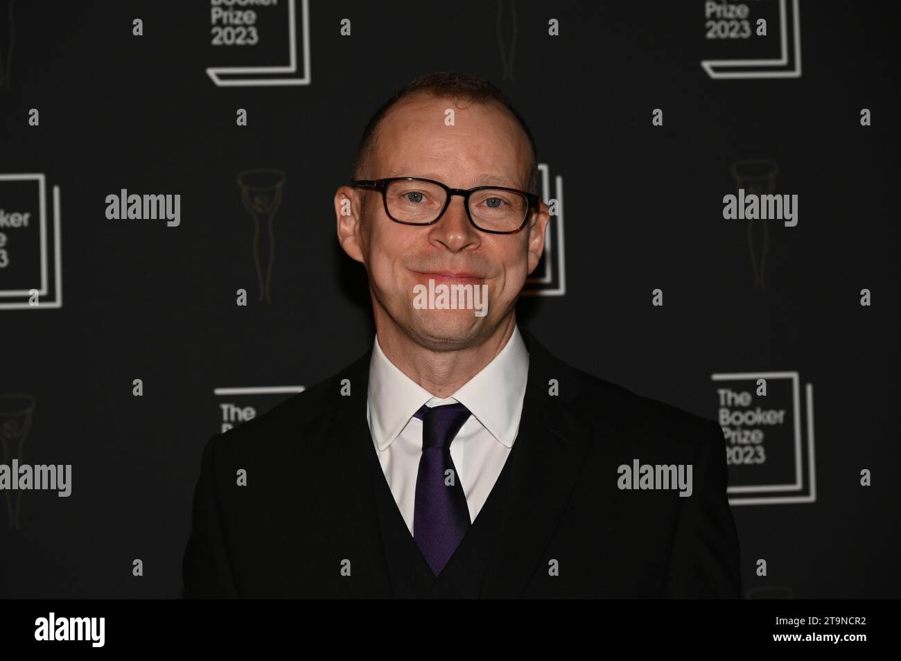Londres, Royaume-Uni. 26 novembre 2023. Robert Webb assiste à la cérémonie des lauréats du Booker Prize 2023 à Old Billingsgate, Londres, Royaume-Uni. Crédit : Voir Li/Picture Capital/Alamy Live News Banque D'Images
