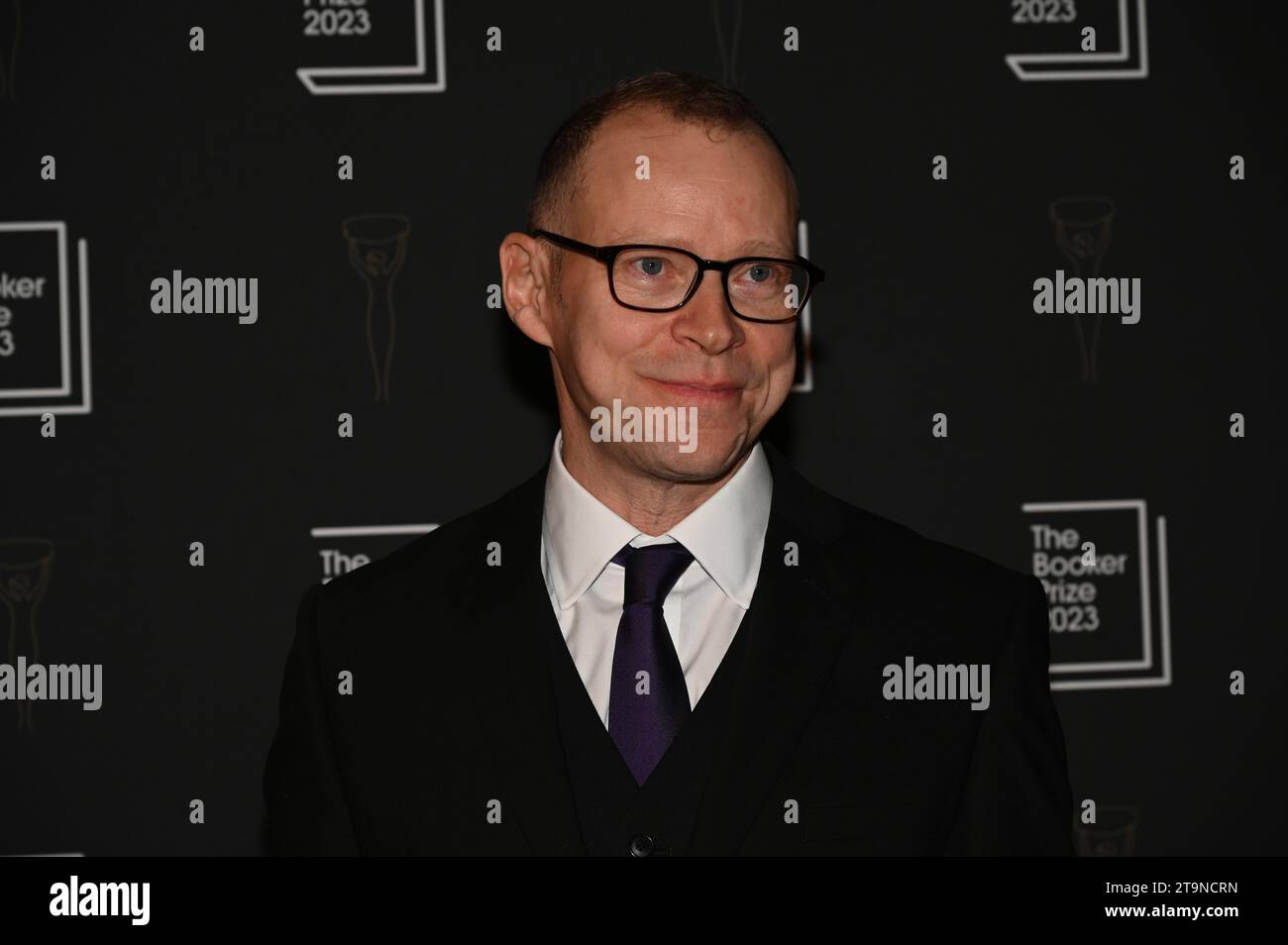 Londres, Royaume-Uni. 26 novembre 2023. Robert Webb assiste à la cérémonie des lauréats du Booker Prize 2023 à Old Billingsgate, Londres, Royaume-Uni. Crédit : Voir Li/Picture Capital/Alamy Live News Banque D'Images