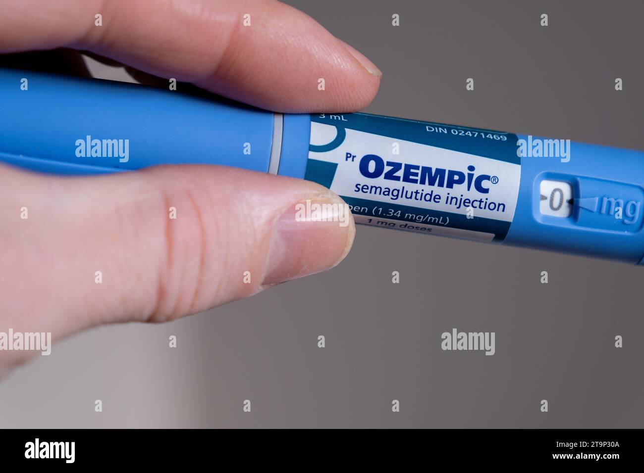 Montréal, CA 25 novembre 2023 stylos et boîte pour injection de semaglutide Ozempc. Ozempic