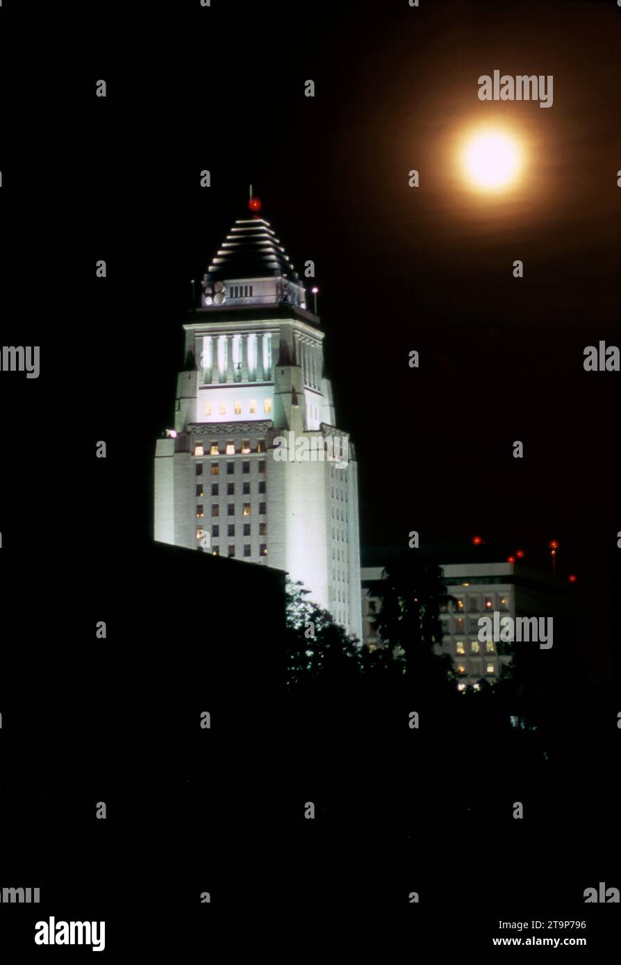 Hôtel de ville de Los Angeles la nuit, Los Angeles, Californie, États-Unis Banque D'Images
