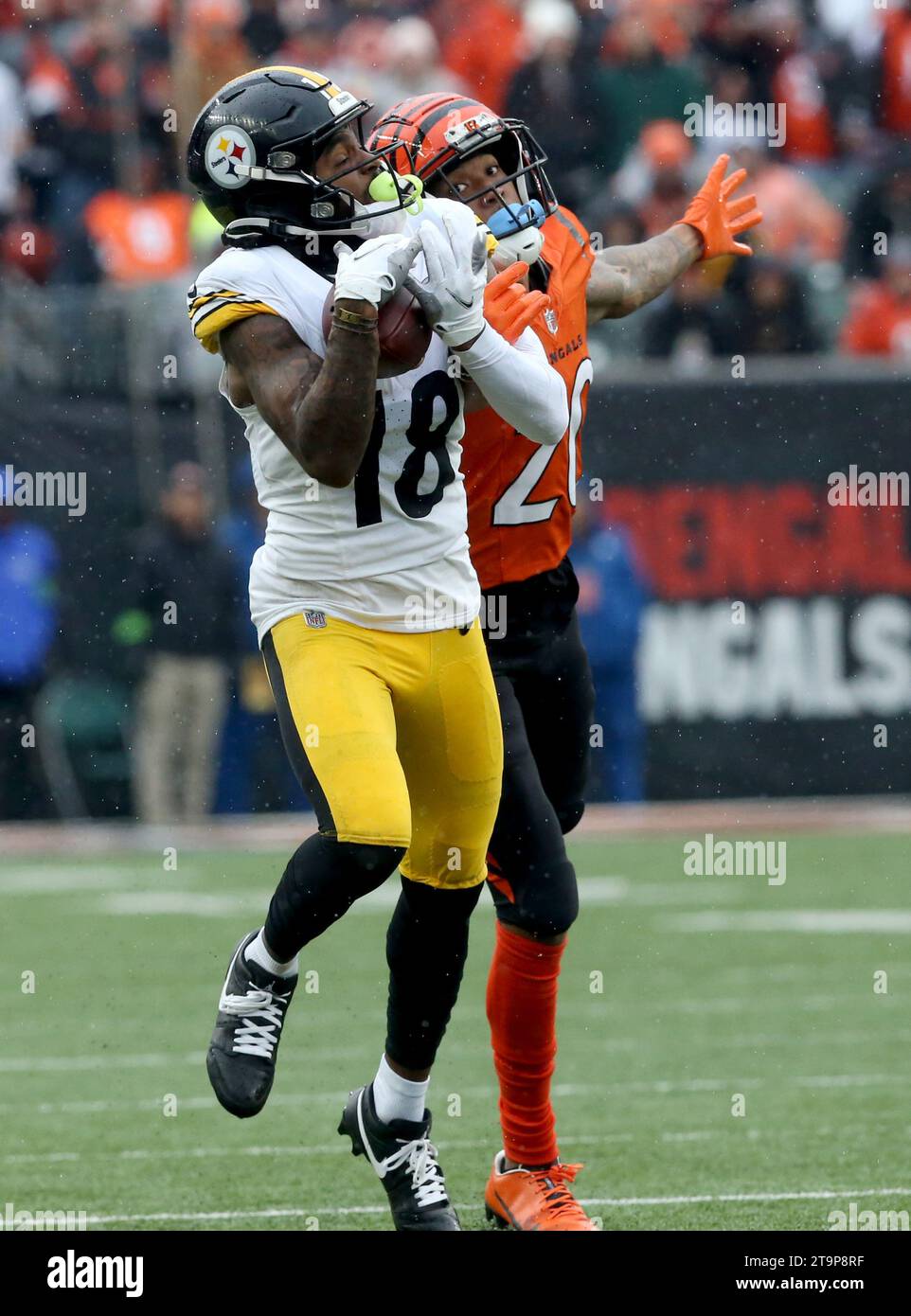 Cincinnati, ÉtatsUnis. 26 novembre 2023. Le Wide Receiver Deontae