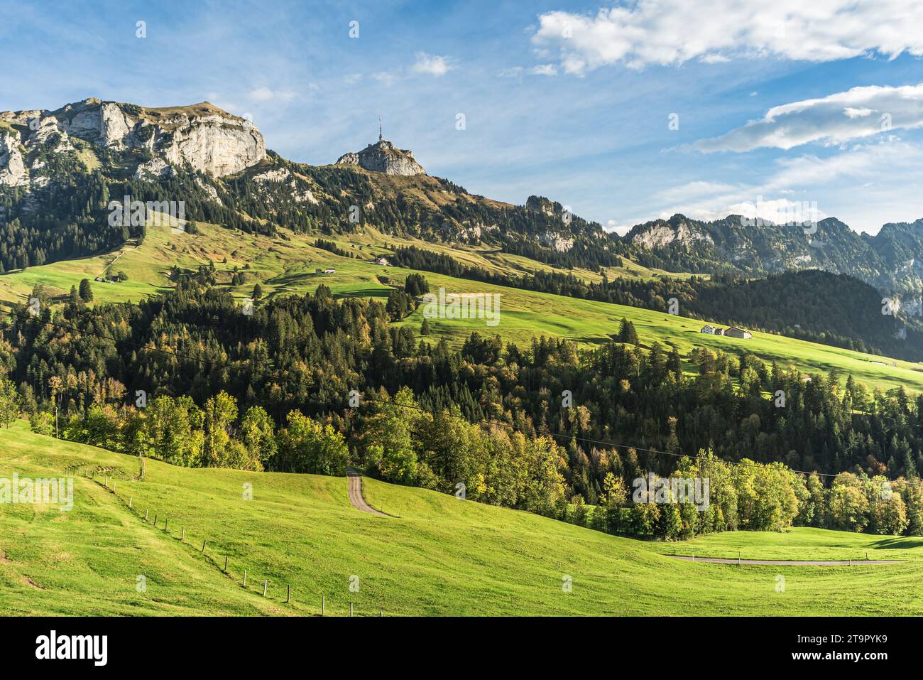 Hoher Kasten et Kamor dans les montagnes Alpstein, Bruelisau, canton d'Appenzell Innerrhoden, Suisse Banque D'Images