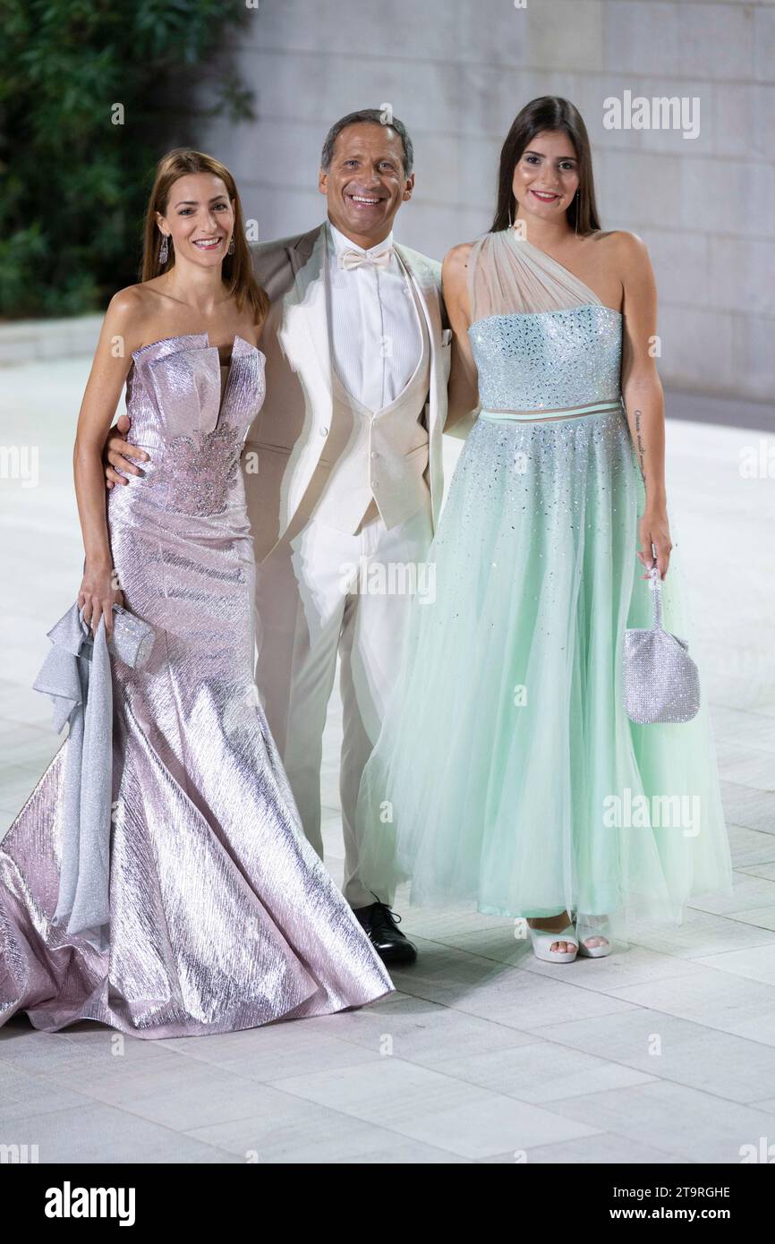 Lido di Venezia, Italie, le 1 septembre 2023 - Daniele Marcheggiani, avec sa femme Stefania Paoletti, et sa fille Veronica Marcheggiani, assistent au tapis du 80° Venice film Festival. Crédits : Luigi de Pompeis / Alamy Live News stock photo Banque D'Images