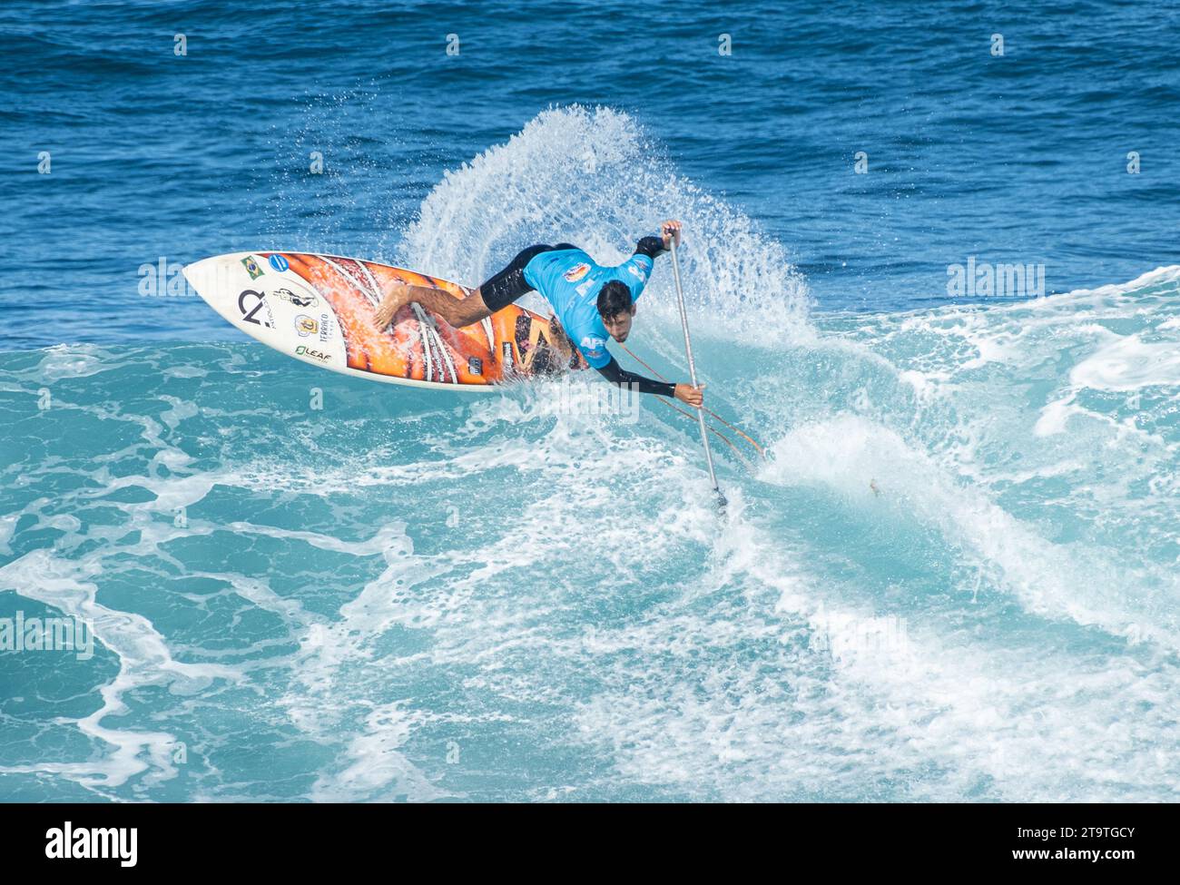 Las Palmas, Grande Canarie, Îles Canaries, Espagne. 27 novembre 2023. Surfeurs du monde entier en compétition à l'APP Paddle Surf World Tour 2023 à Las Palmas. Crédit : Alan Dawson/Alamy Live News Banque D'Images