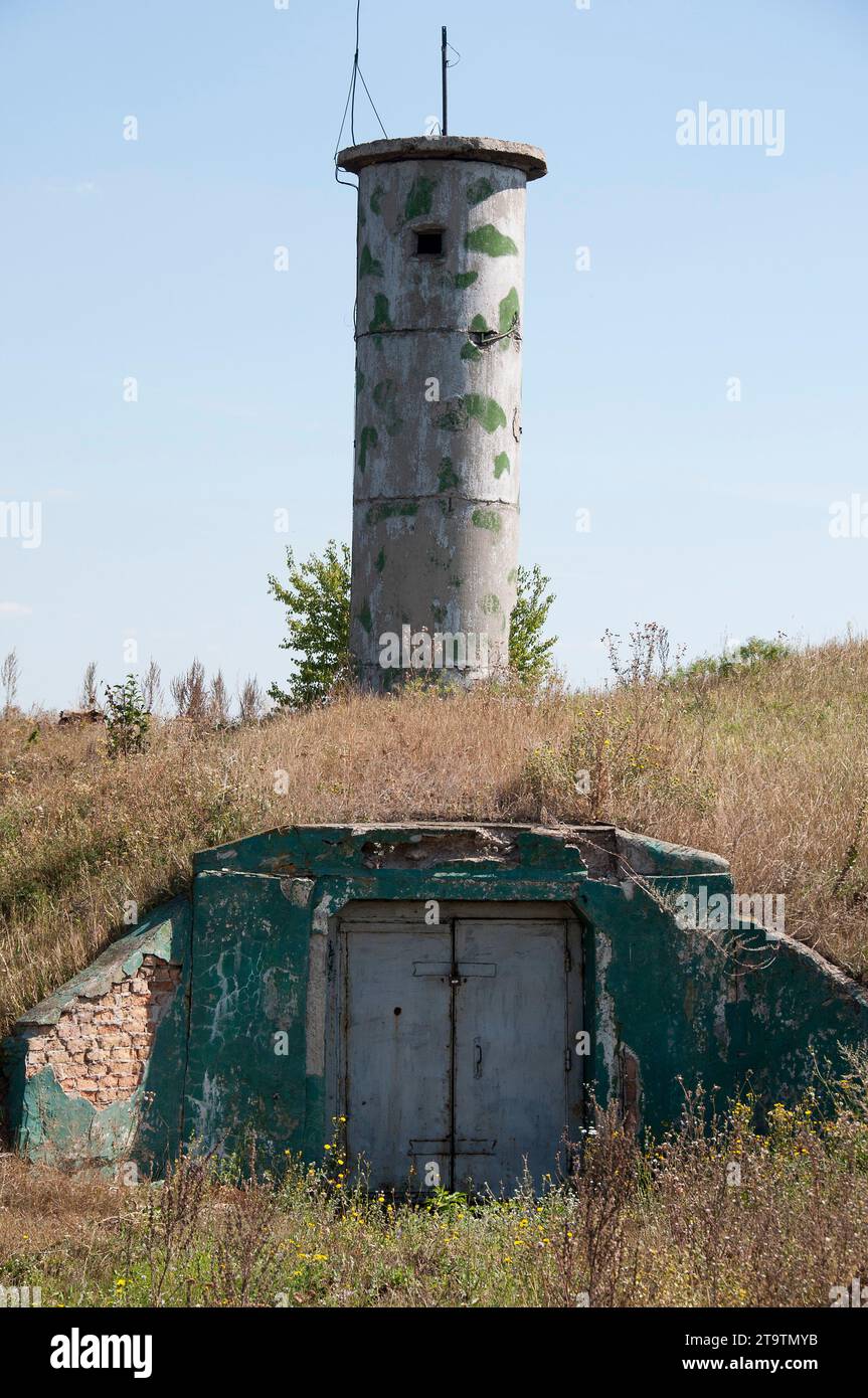 Bunker soviétique au poste de commandement unifié souterrain au Musée des forces de missiles stratégiques en Ukraine Banque D'Images