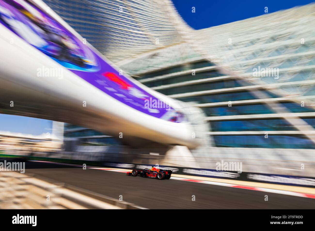 Yas Marina circuit, Abu Dhabi, Émirats arabes Unis, 26 novembre 2023 ; Ayumu Iwasa, pilote junior de Redbull Racing academy lors du Grand Prix de Formule 1 d'Abu Dhabi ( photo de Jay HIRANO/ATP images ) (HIRANO Jay/ATP/SPP) crédit : SPP Sport Press photo. /Alamy Live News Banque D'Images