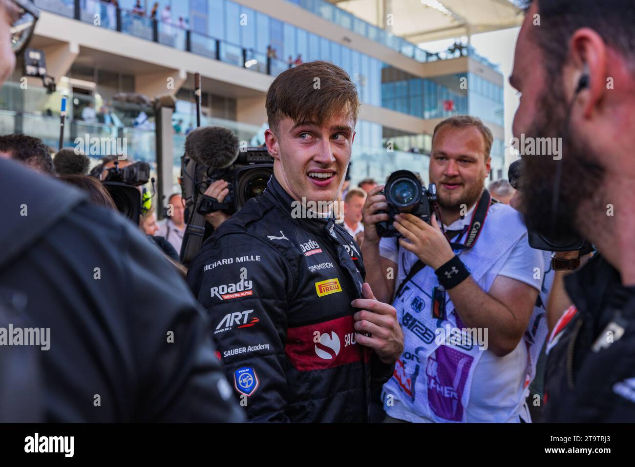 Circuit Yas Marina, Abu Dhabi, Emirats Arabes Unis, 26 novembre 2023 ; Théo Pourchaire de la Sauber Academy, équipe ART Grand Prix, Champion de Formule 2 2023 lors du Grand Prix de Formule 1 Abu Dhabi ( photo de Jay HIRANO/ATP images ) (HIRANO Jay/ATP/SPP) crédit : SPP Sport Press photo. /Alamy Live News Banque D'Images