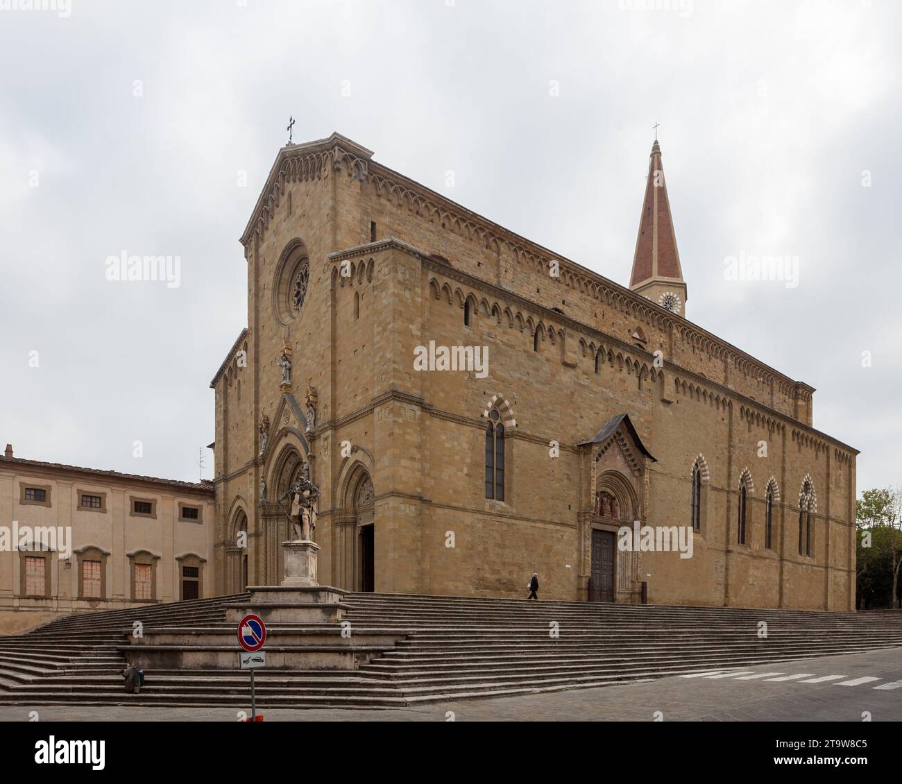 Cathédrale médiévale San Donato avec fresque de Piero della Francesca et vitraux remarquables, Piazza Del Duomo, 1, 52100 Arezzo AR, Italie. Banque D'Images