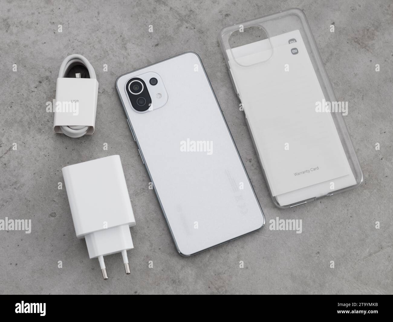 HCMC, VN - novembre 2023. Xiaomi 11 Lite 5G Swarovski pour un usage éditorial Banque D'Images