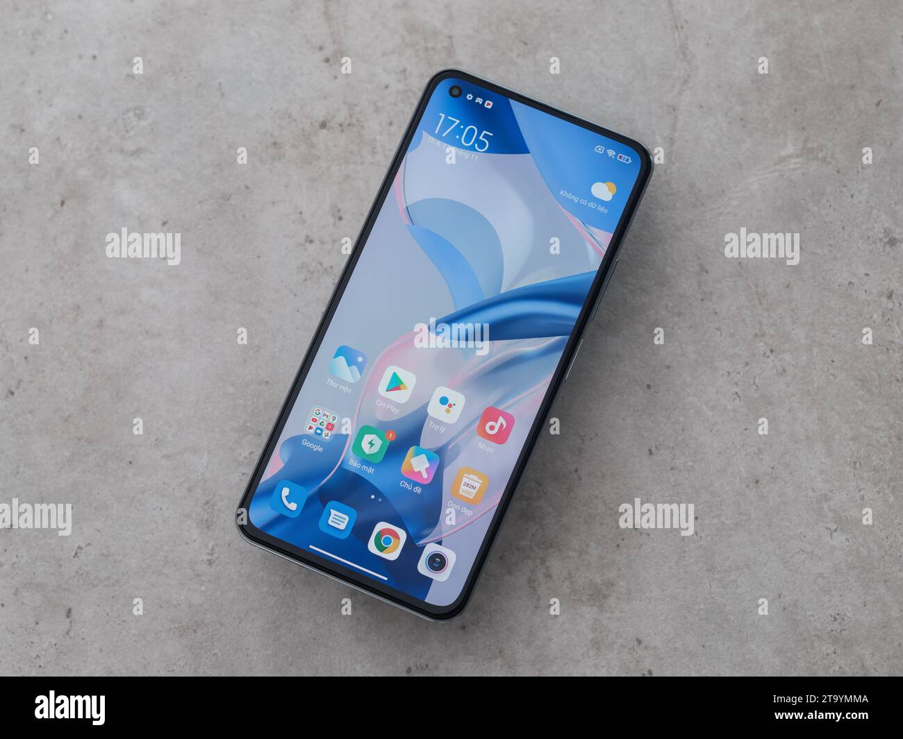 HCMC, VN - novembre 2023. Xiaomi 11 Lite 5G Swarovski pour un usage éditorial Banque D'Images