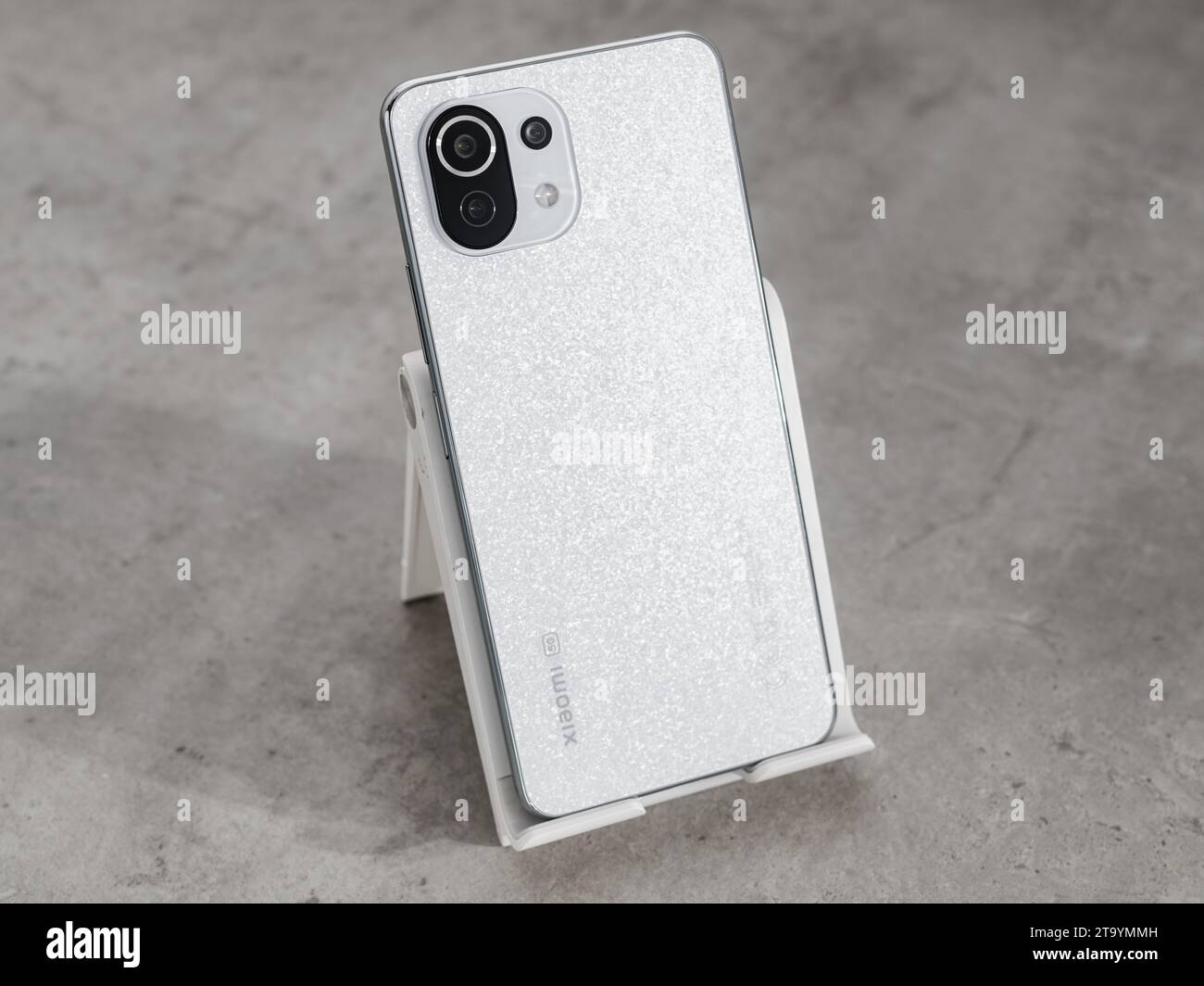 HCMC, VN - novembre 2023. Xiaomi 11 Lite 5G Swarovski pour un usage éditorial Banque D'Images
