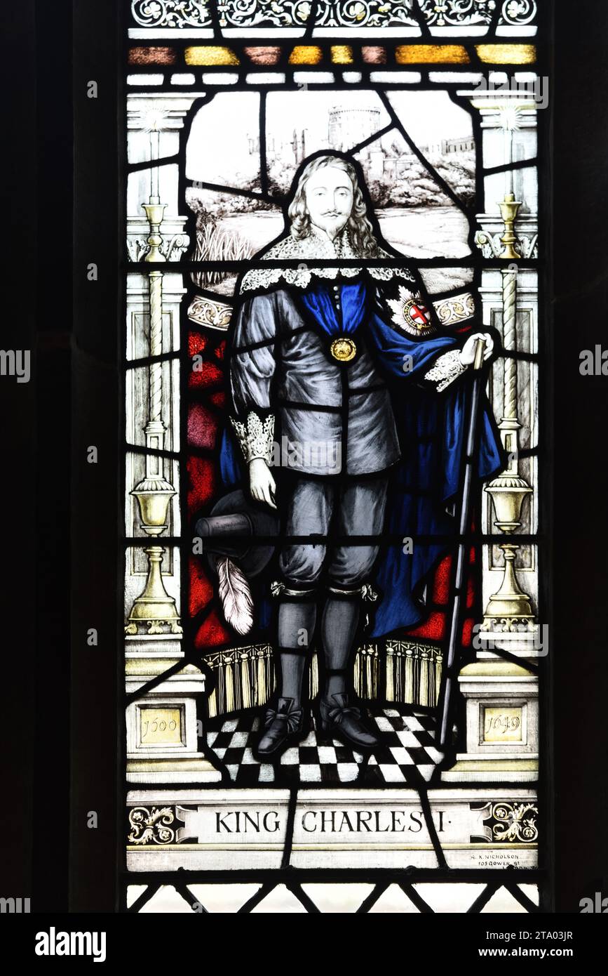 Portrait en pied du roi Charles 1, roi d'Angleterre, roi et martyr. Vitrail dans le cloître ou cloîtres de la cathédrale de Chester Banque D'Images