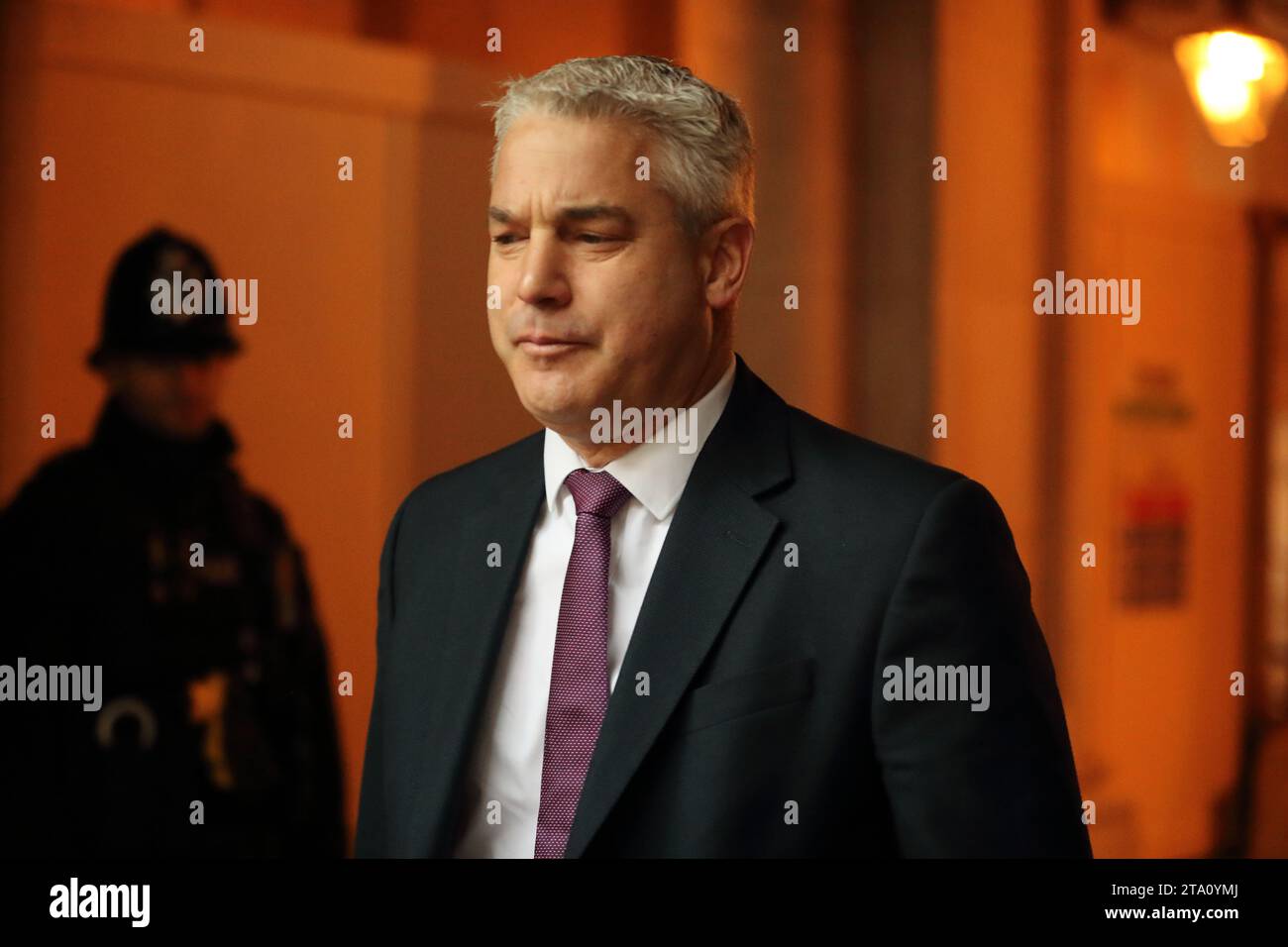 Londres, Royaume-Uni. 28 novembre 2023. Steve Barclay, secrétaire d'État à l'Environnement, à l'alimentation et aux Affaires rurales, arrive à la réunion du Cabinet. Crédit : Uwe Deffner/Alamy Live News Banque D'Images