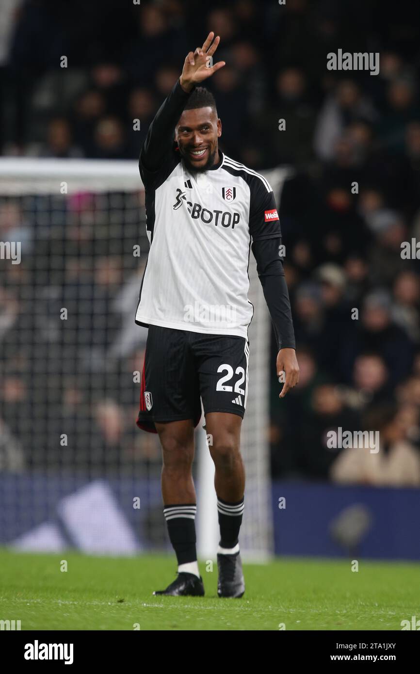 BUT 1-0, Alex Iwobi de Fulham célébration de but. - Fulham v Wolverhampton Wanderers, Premier League, Craven Cottage Stadium, Londres, Royaume-Uni - 27 novembre 2023. Usage éditorial uniquement - des restrictions DataCo s'appliquent. Banque D'Images