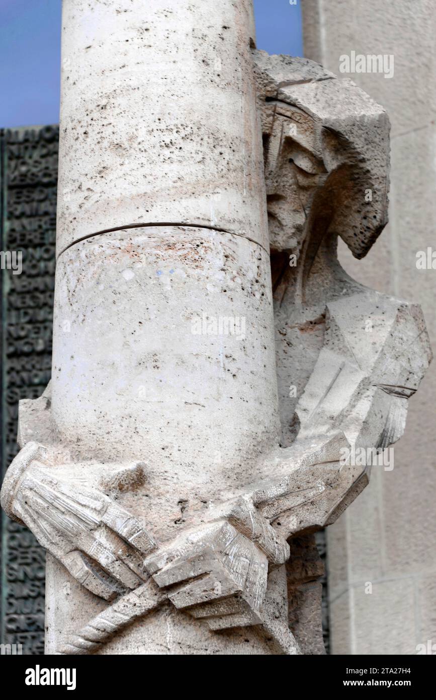Sculpture de Jésus flagellé, façade de la passion, la Sagrada Familia, Temple Expiatori de la Sagrada Familia, Eglise Expiatoire de la Sainte famille Banque D'Images