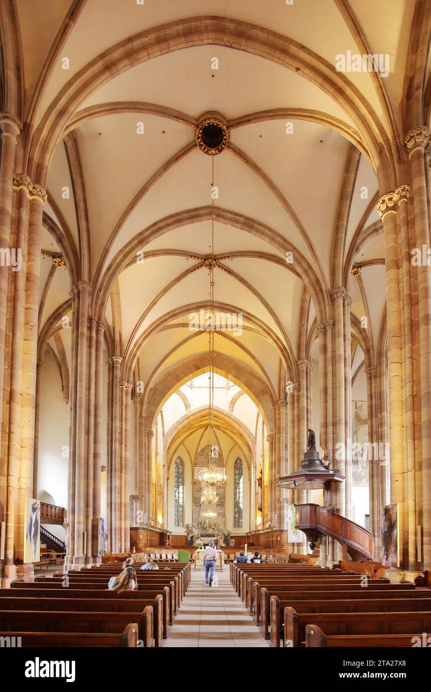 Vue intérieure de l'église gothique St Thomas, chaire, Grande Ile, Strasbourg, Bas-Rhin, Alsace, France Banque D'Images
