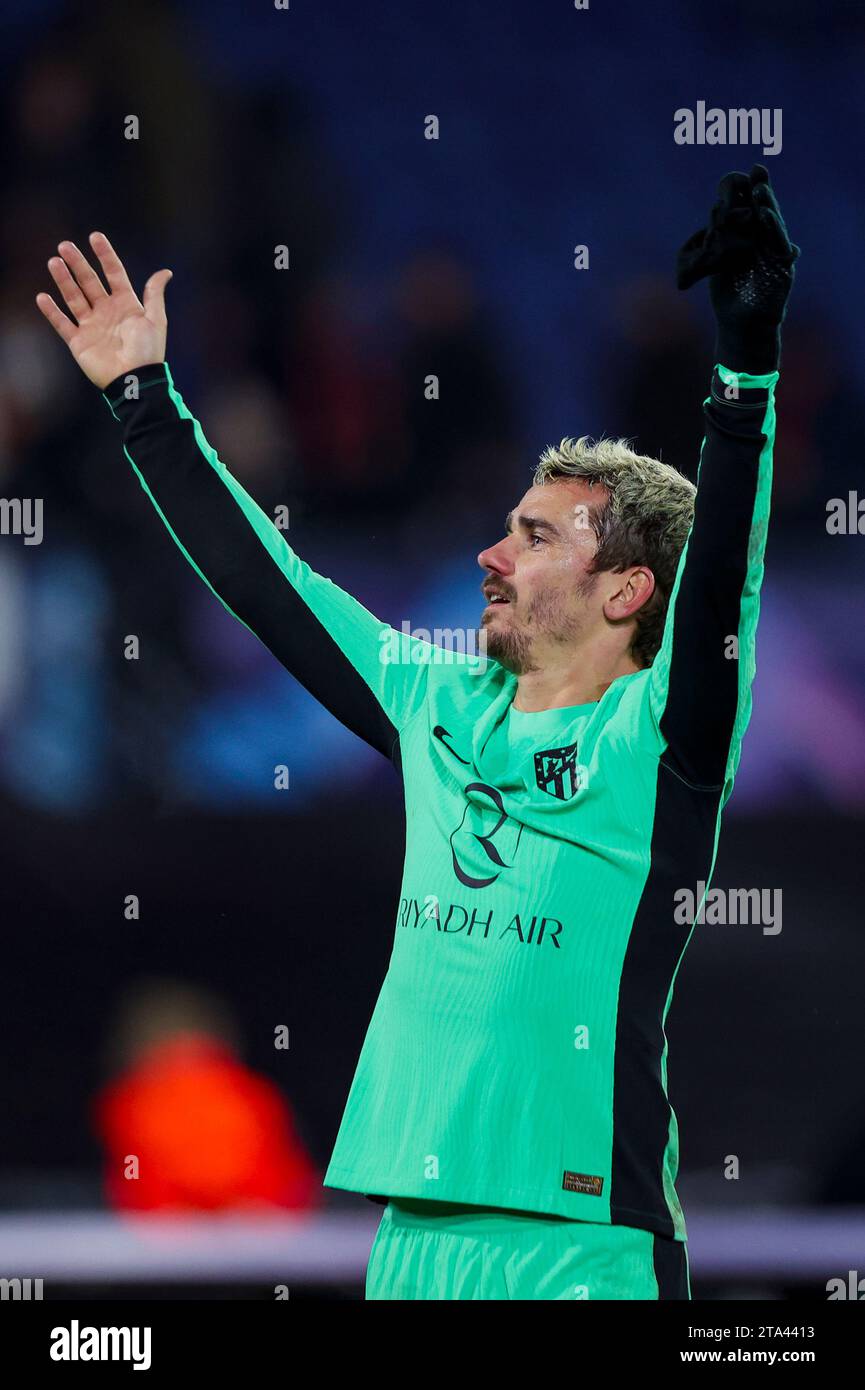 ROTTERDAM, PAYS-BAS - NOVEMBRE 28 : Antoine Griezmann (Atletico Madrid) lors du match Groupe E - UEFA Champions League 2023/24 du SC Feyenoord et Banque D'Images