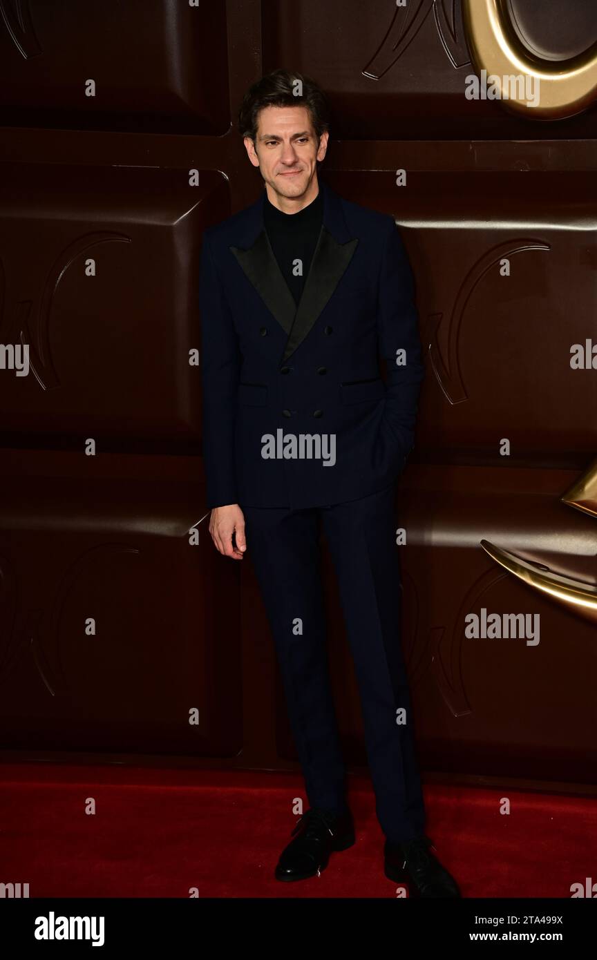 Londres, Royaume-Uni. 28 novembre 2023. Mathew Baynton participe au Warner Bros. Pictures Presents - première mondiale de Wonka au Royal Festival Hall. Crédit : Voir Li/Picture Capital/Alamy Live News Banque D'Images