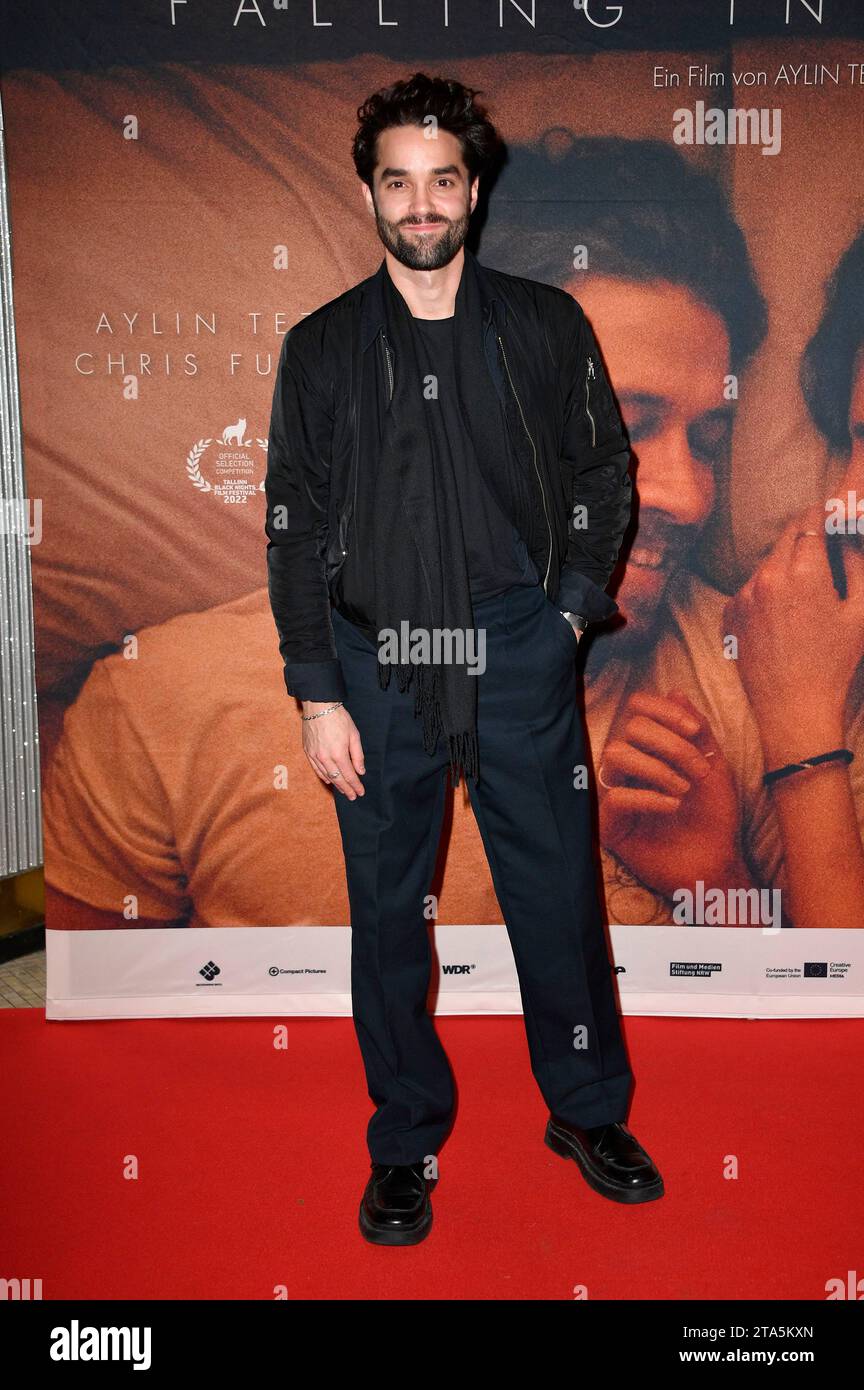 Maximilian Befort BEI der Premiere des Kinofilms 'Falling into place' in der Astor film Lounge. Berlin, 28.11.2023 Banque D'Images