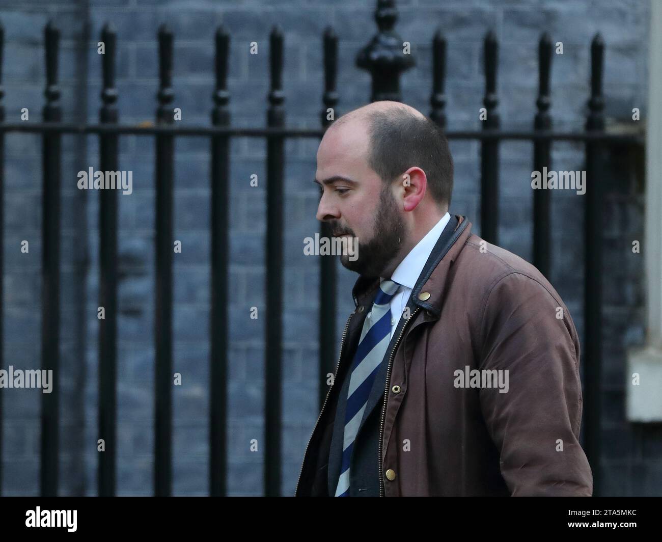 Londres, Royaume-Uni. 28 novembre 2023. Richard Holden, président du Parti conservateur, arrive à la réunion du Cabinet. Banque D'Images