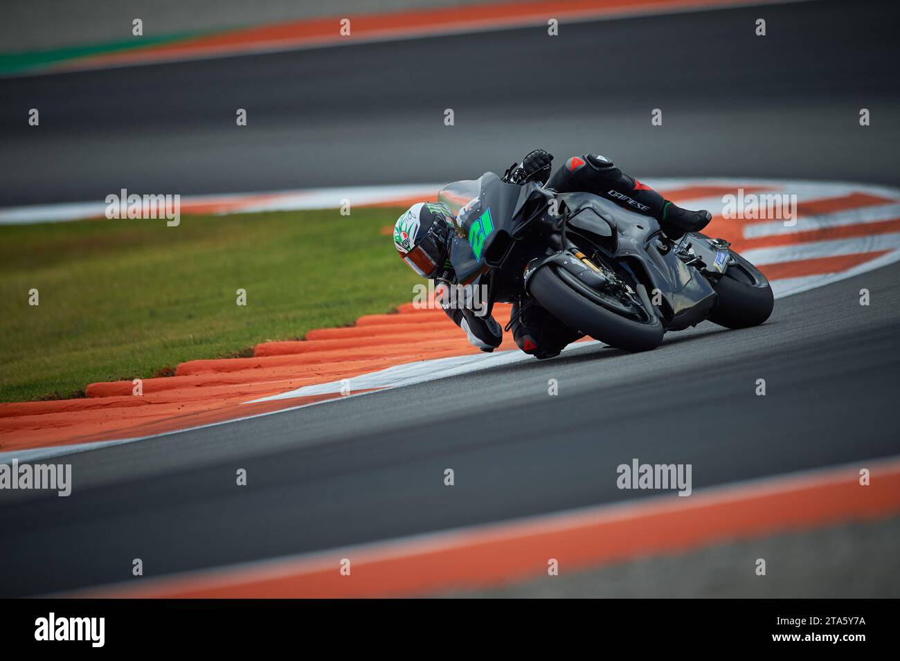Franco Morbidelli de l'Italie et Prima Pramac Racing rouleront lors du moto GP Valencia Test le 28 novembre 2023 sur le circuit Ricardo Tormo (Cheste, moto Banque D'Images