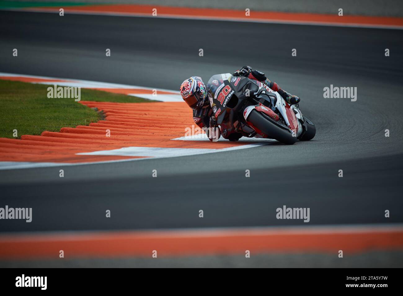 Photo Dédicacée Takaaki Nakagami - Honda Idemitsu MotoGP - 12x8 Pouces