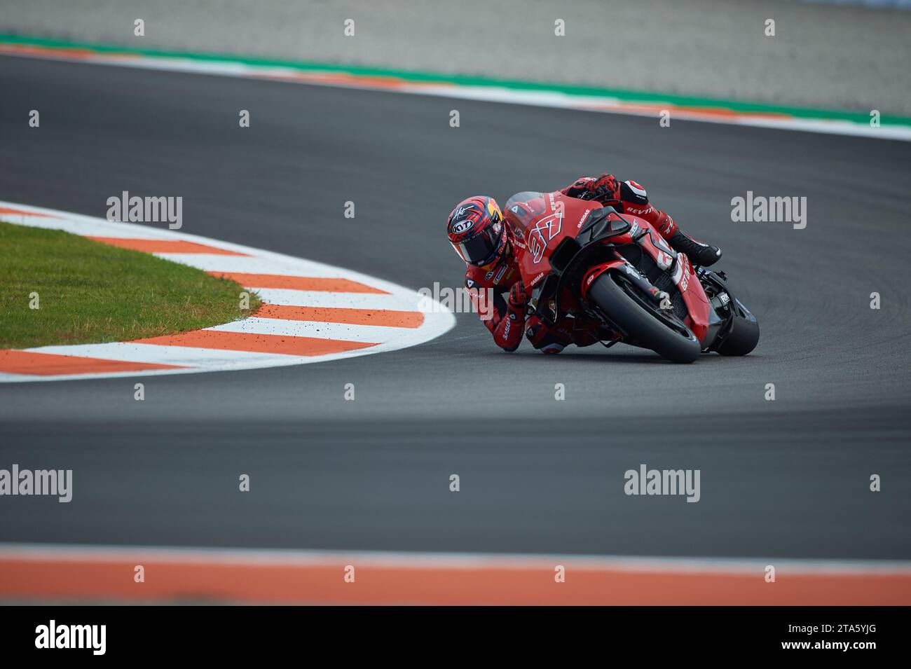 Augusto Fernandez d'Espagne et GASGAS Factory Racing Tech3 roulent lors du moto GP Valencia Test le 28 novembre 2023 sur le circuit Ricardo Tormo (Chest Banque D'Images
