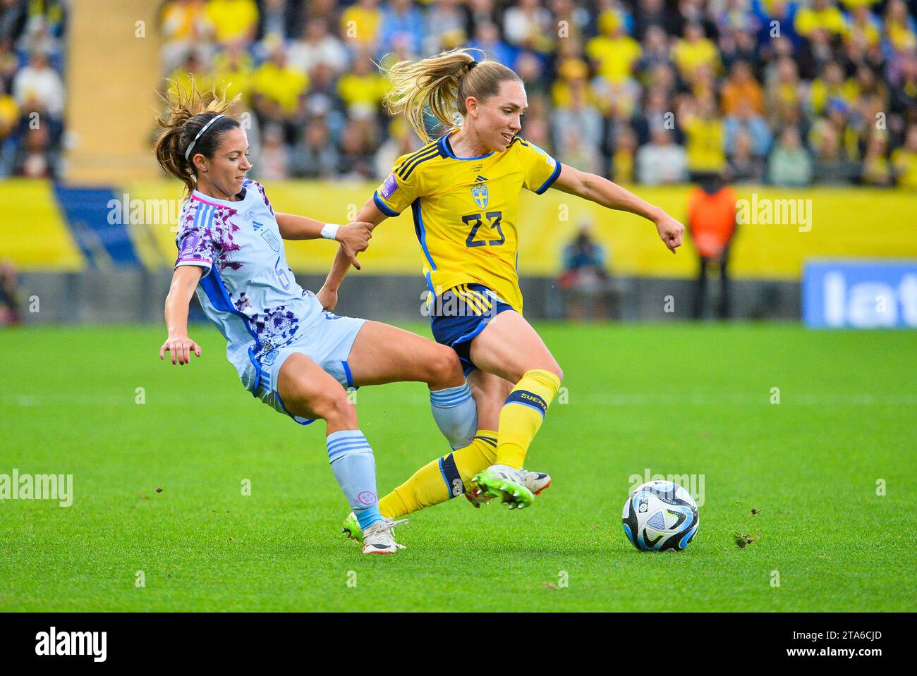 ELIN Rubensson (Suède) et Aitana Bonmati (Espagne) lors de la ligue nationale féminine - Groupe A4 entre la Suède et l'Espagne au Gamla Ullevi à Gothenbur Banque D'Images