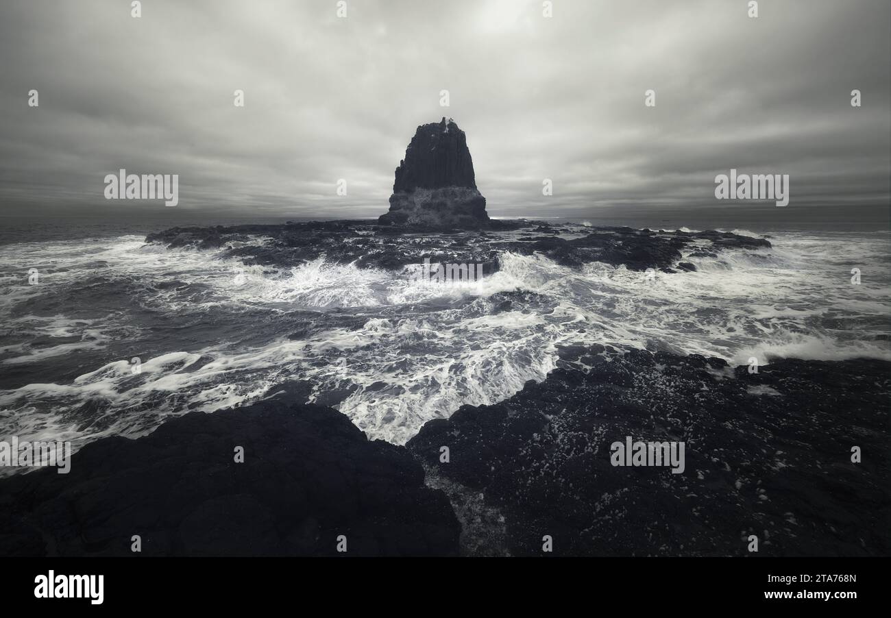 Mer agitée autour d'une nappe côtière, Australie Banque D'Images