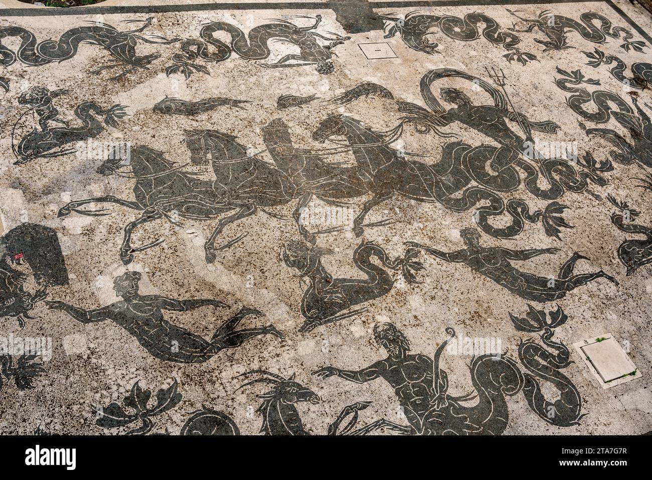 Partie des ruines romaines du port à Ostie, mosaïques. Italie Banque D'Images