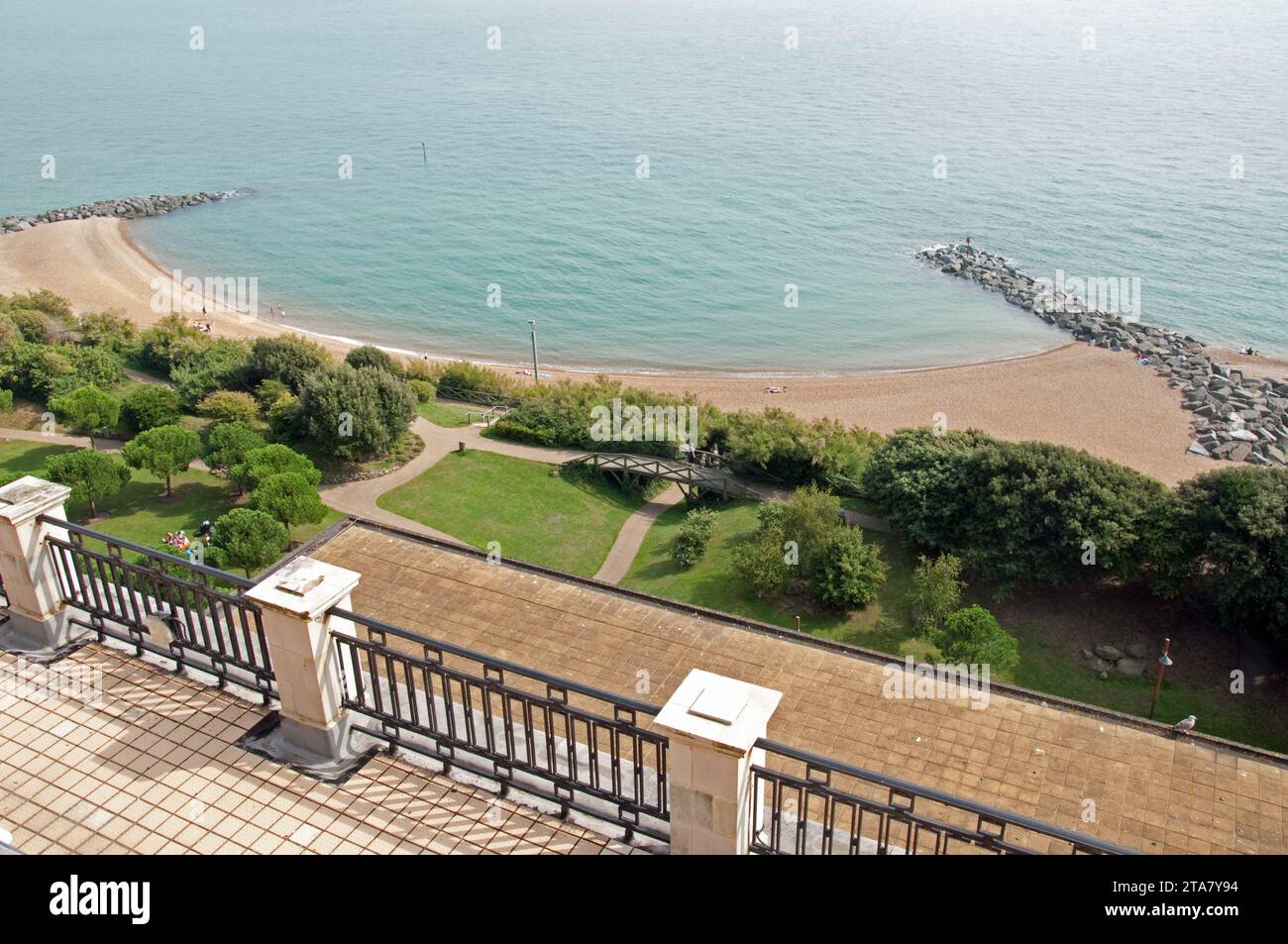 Vue sur la baie, Folkestone, Kent, Royaume-Uni Banque D'Images