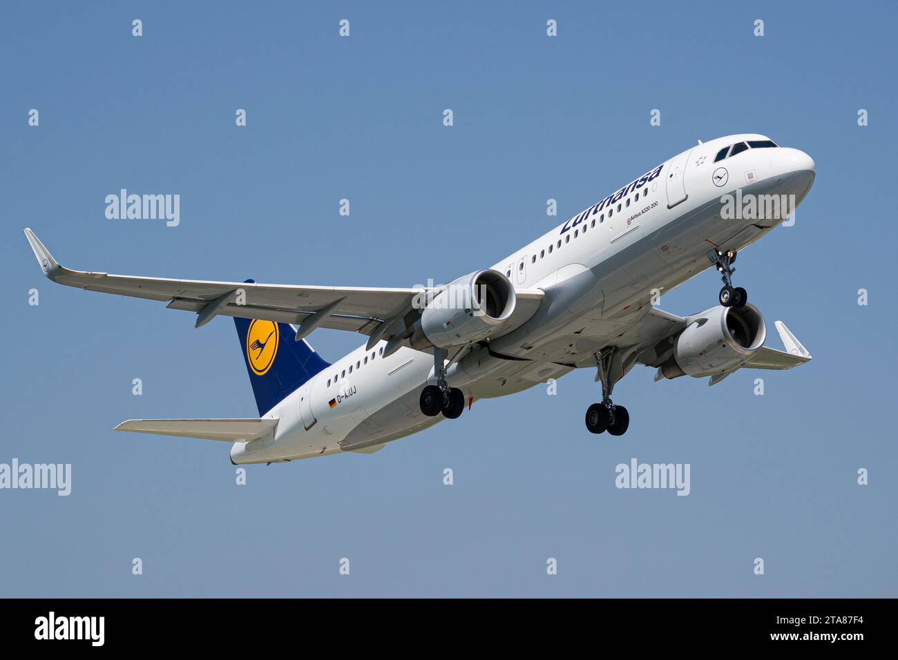 L'Airbus A320 de Lufthansa décolle de Lviv Banque D'Images