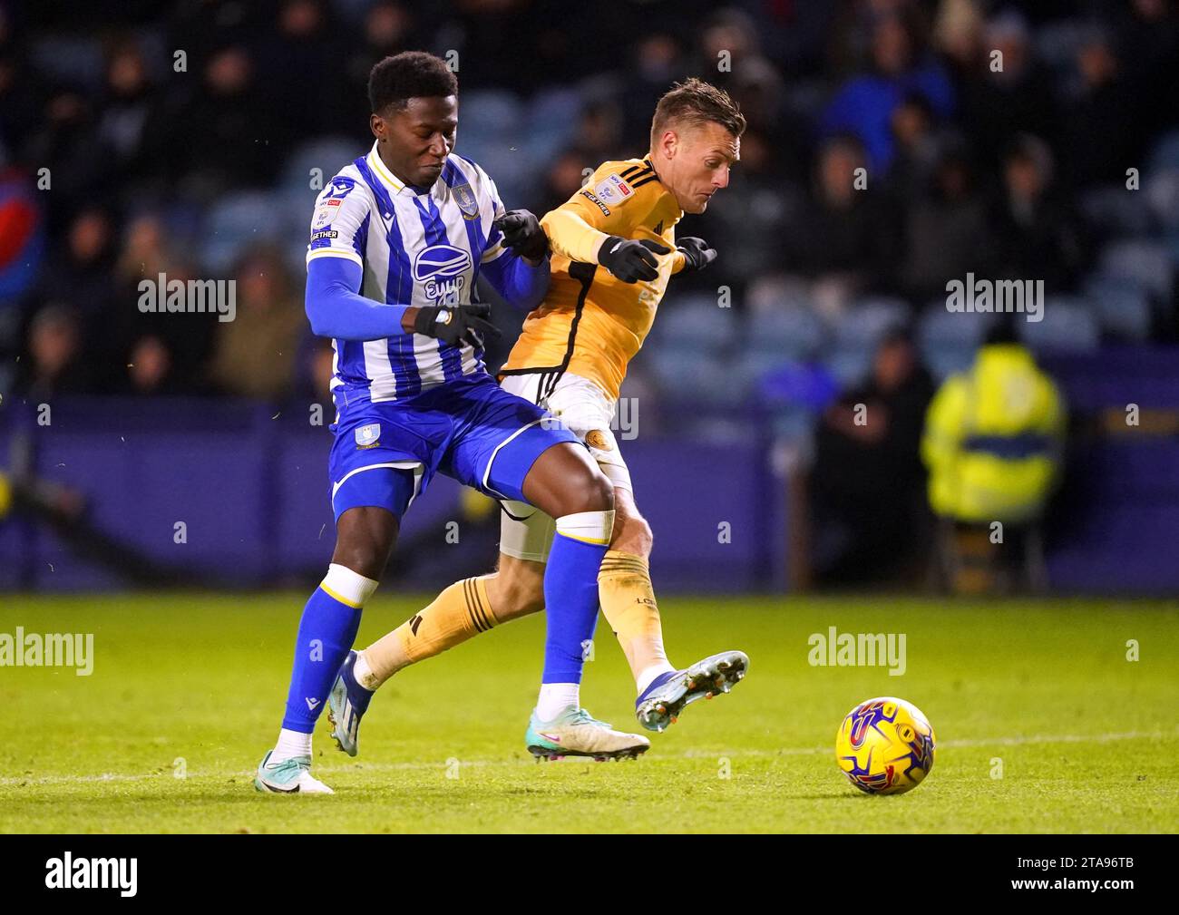 Fanion Sheffield Wednesday - Wimpen / Pennant Neuf Pour Supporters