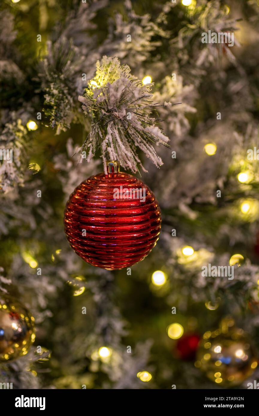 Décoration d'arbre de Noël rouge Banque D'Images