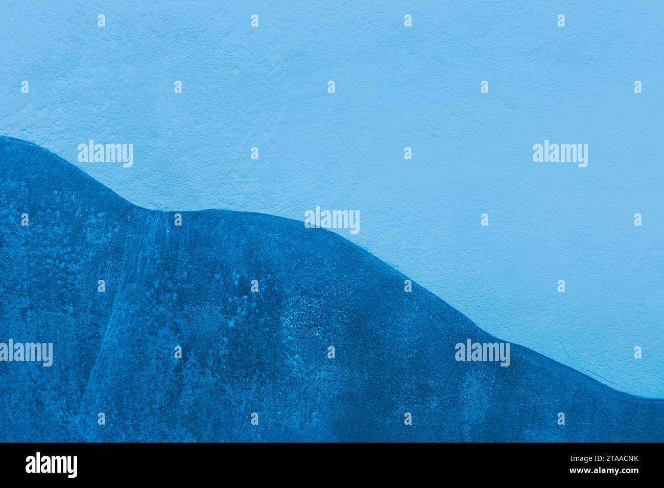 Teinte bleue froide vue abstraite 2 conception murale à deux couleurs Rock Mountain arrière-plan. Banque D'Images