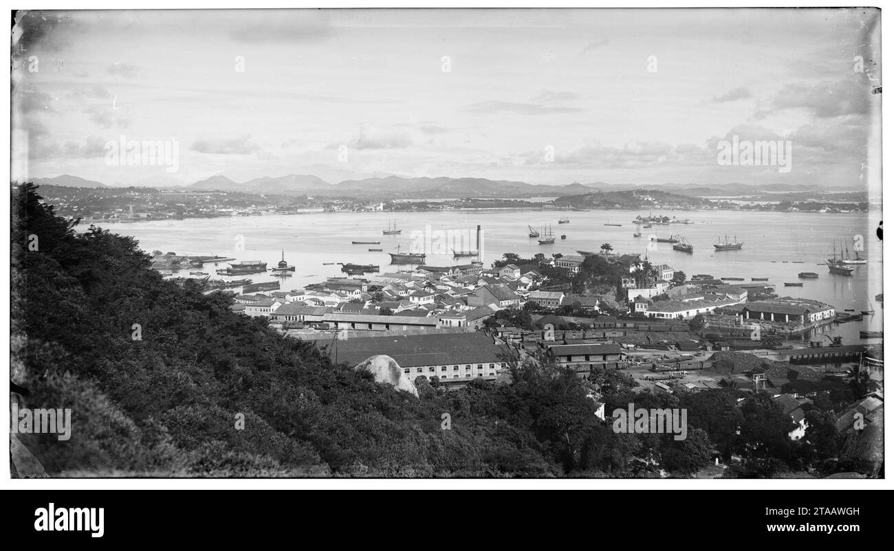Vista da Alfândega e do Porto do Rio de Janeiro ; a partir da Gamboa (0072137cx014-10). Banque D'Images