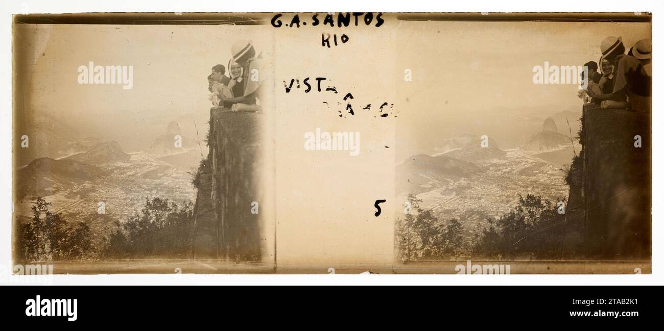 Vista do Rio de Janeiro ; destaque para o morro do Pão de Açúcar (002080Vol02Cx0716). Banque D'Images