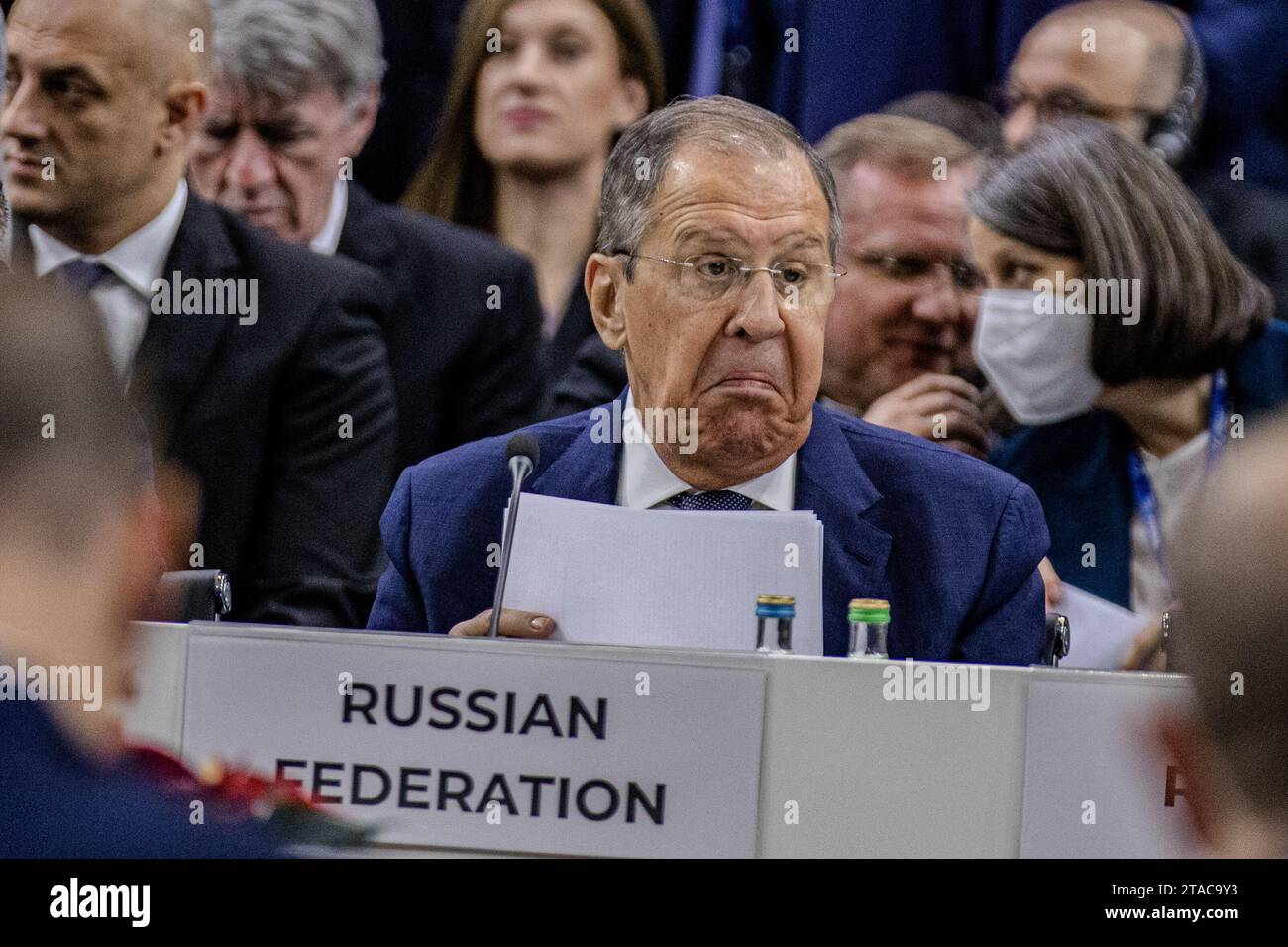 Le ministre russe des Affaires étrangères Sergei Lavrov a assisté à la réunion du Conseil ministériel de l’OSCE présidée par la Macédoine du Nord à Skopje le jeudi 30 novembre 2023. (VX photo/ Vudi Xhymshiti) Banque D'Images