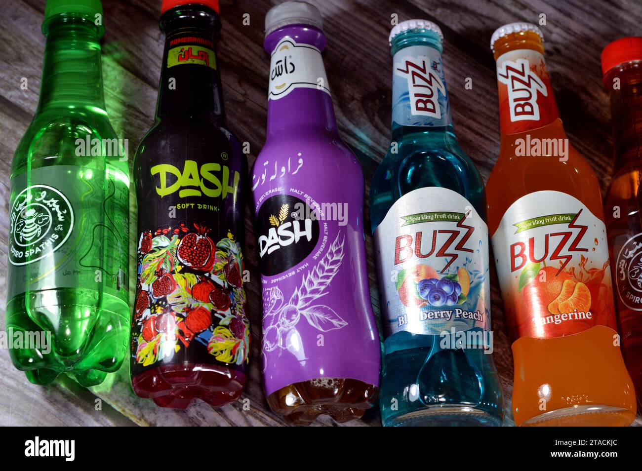 Le Caire, Egypte, novembre 24 2023 variété de boissons gazeuses de