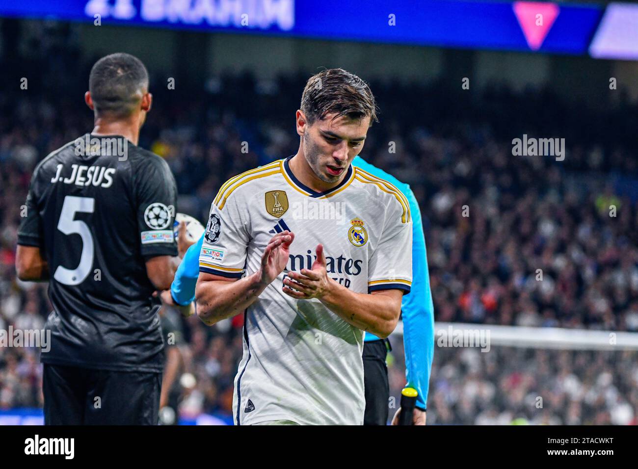 MADRID, ESPAGNE - 29 NOVEMBRE : Brahim Diaz du Real Madrid CF après le changement lors du match entre le Real Madrid CF et la SSC Napoles de l'UEFA Champions League le 29 novembre 2023 à Santiago Bernabeu à Madrid, Espagne. (Samuel Carreño/Pximages) crédit : PX Images/Alamy Live News Banque D'Images