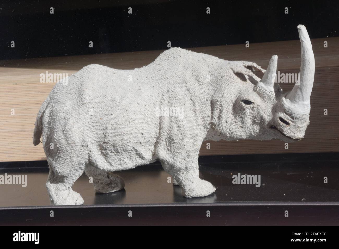 Figurine rhinocéros blanche. Banque D'Images