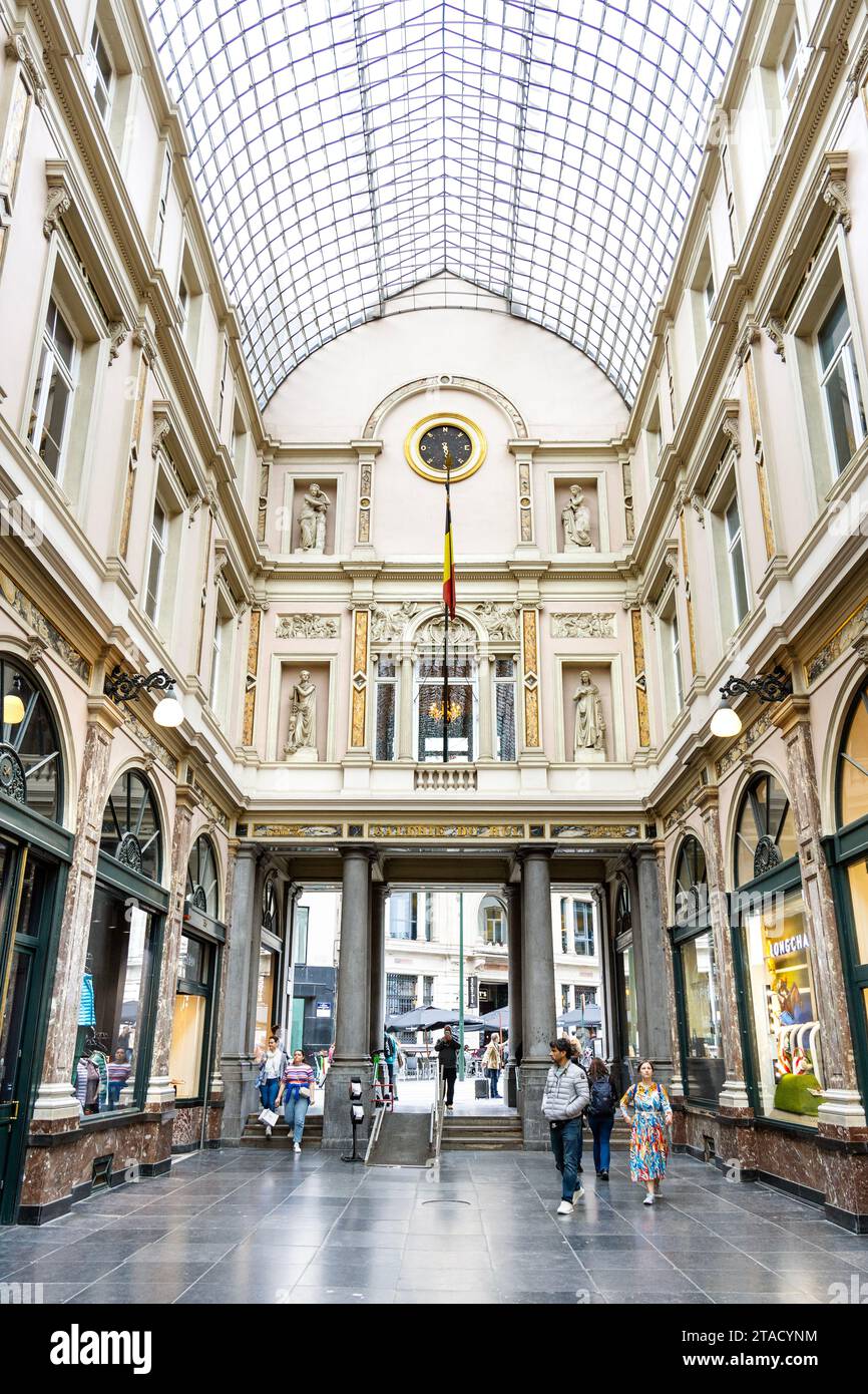 Galerie du Roi à la galerie marchande du 19e siècle Royal Saint-Hubert Galleries, Bruxelles, Belgique Banque D'Images