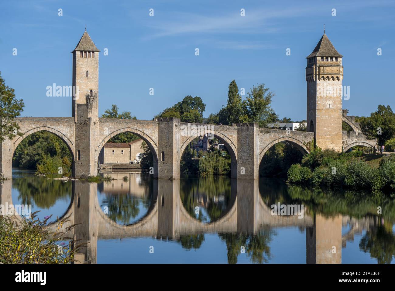 France, Lot, Cahors, pont du Valentr, ouvrage fortifié du 14e siècle traversant le Lot, classé au patrimoine mondial de l'UNESCO Banque D'Images