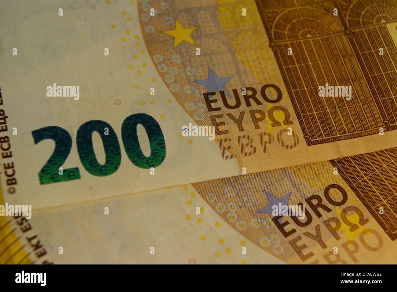 Billet en euros de grande valeur unitaire. 200 euros gros plan. Banque D'Images